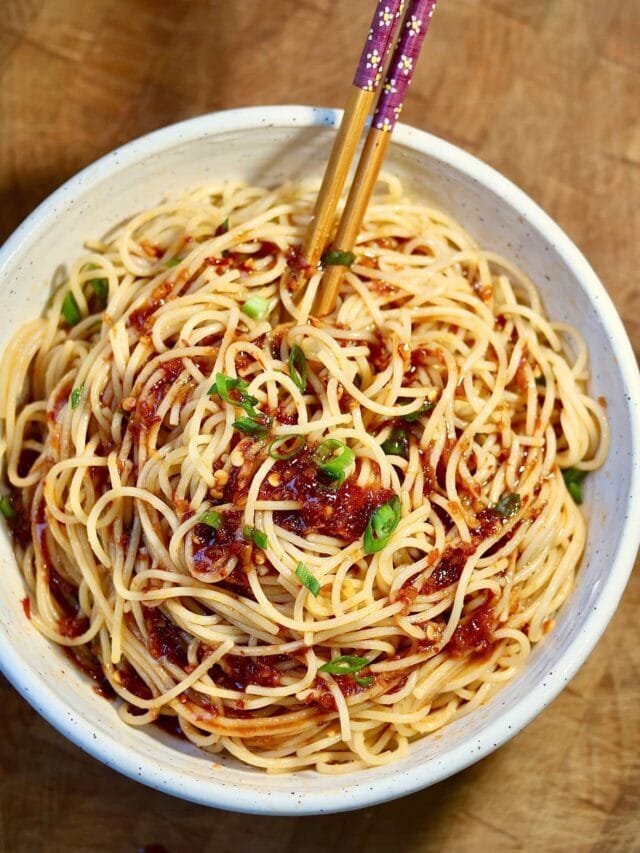 Best Sweet and Spicy Chili Garlic Noodles