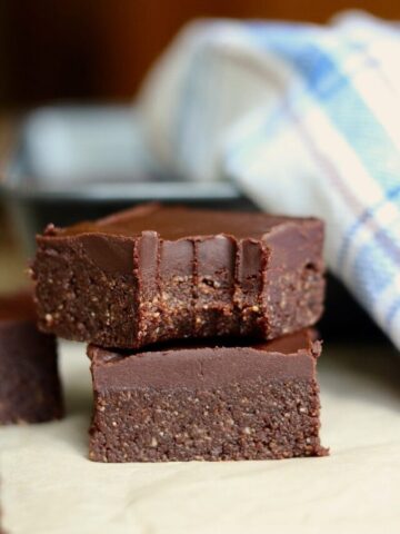 cropped-raw-vegan-brownies-5.jpg