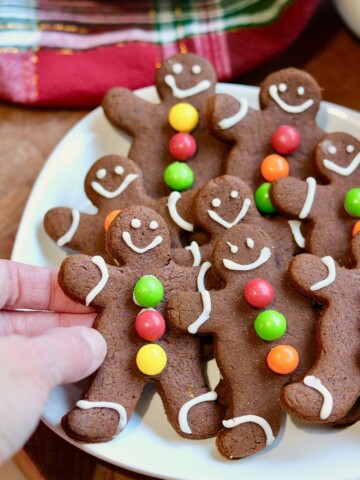 vegan gingerbread cookies decorated on a christmas platter