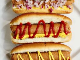 5 Best Vegan Hot Dog Brands (& Where to Buy Them)