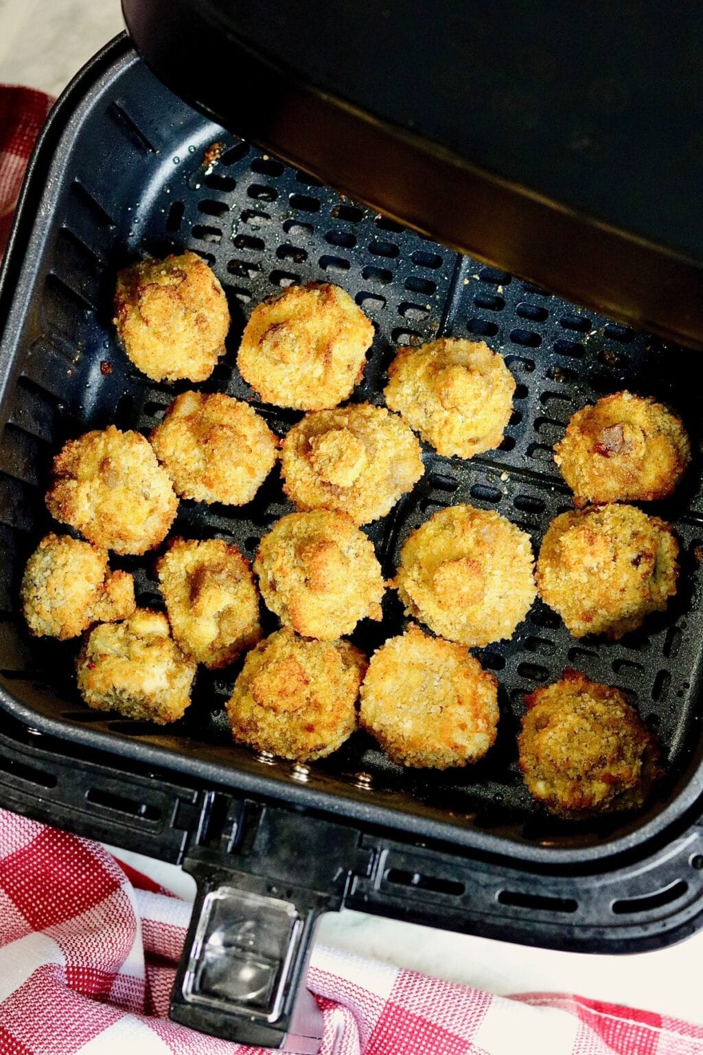 vegan-air-fryer-breaded-mushrooms-the-cheeky-chickpea