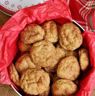 vegan snickerdoodles in a christmas cookie tin