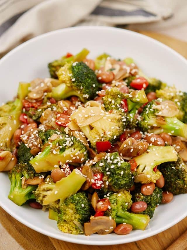 Vegan Broccoli Stir Fry with Mushrooms