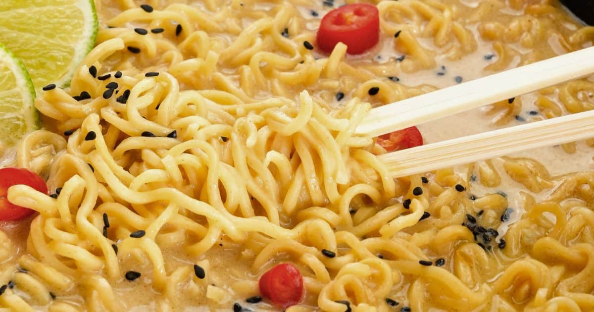 5 Minute Vegan Ramen (Instant Noodles) - The Cheeky Chickpea