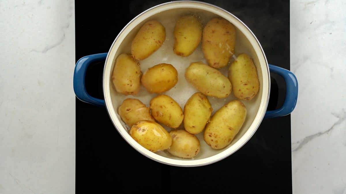 potatoes in stockpot