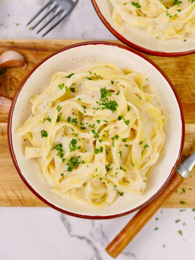 Vegan Alfredo Made from Cauliflower
