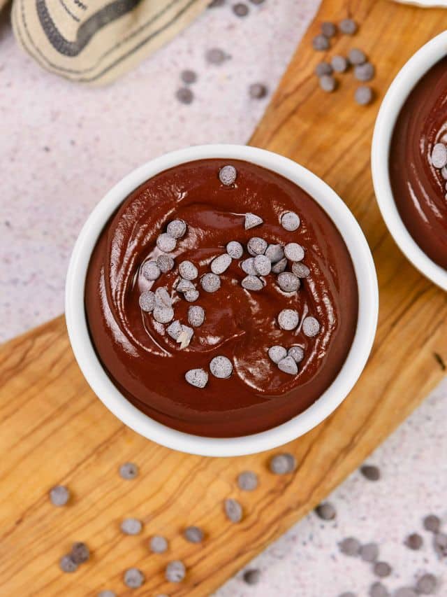 Easy Chocolate Pudding Made of Avocados